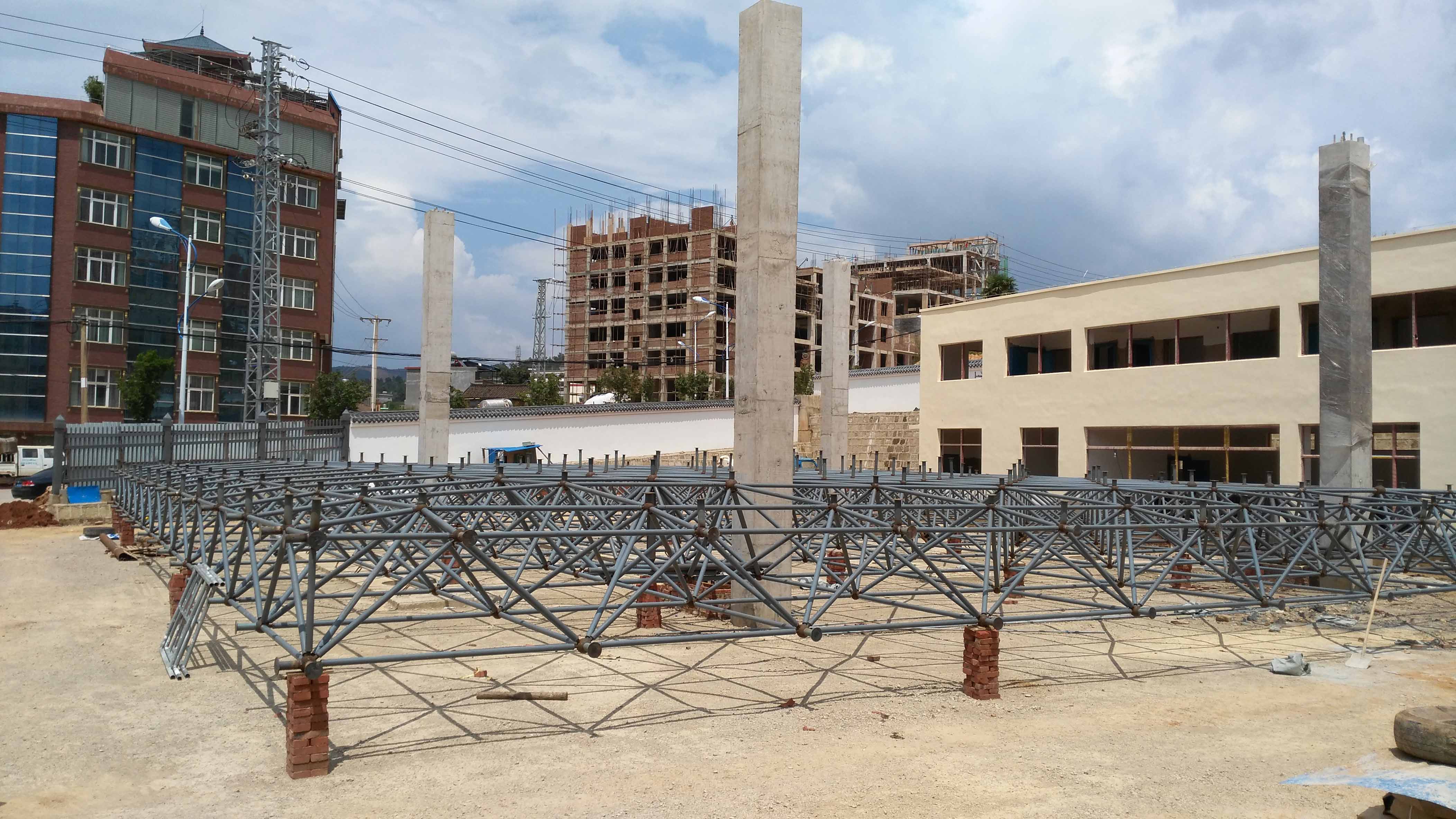 同江小型加油站网架